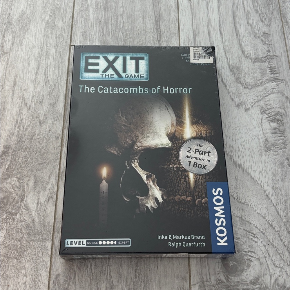 EXIT THE GAME: The Catacombs of Horror Board Game - Black